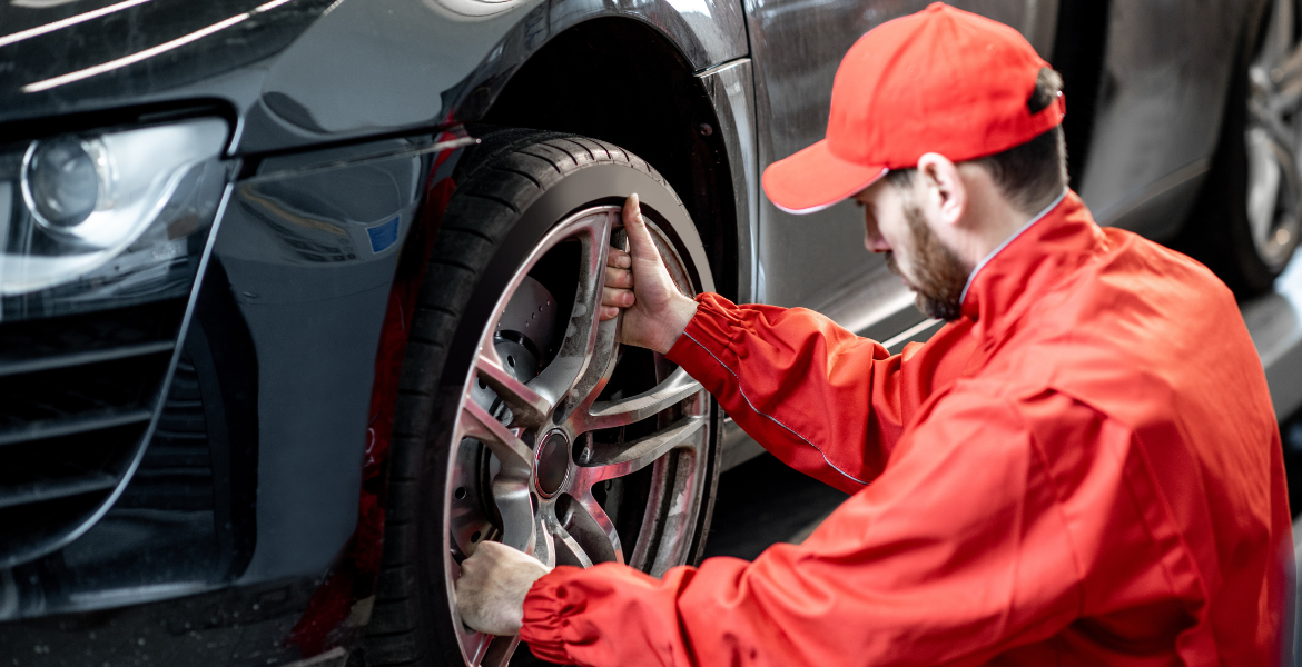 Motorlu Araçlar Teknolojisi Ön Düzen Ayarcılığı ve Lastikçiliği Eğitimi Logo