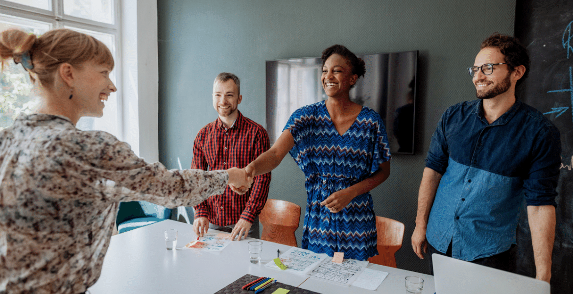 Protokol, Görgü ve Nezaket Kuralları Eğitimi Logo